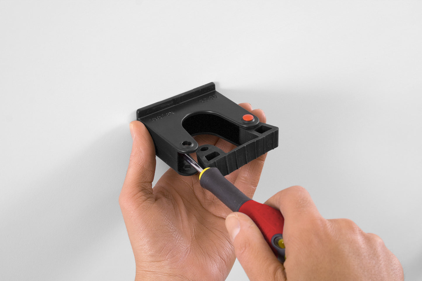 Supports noirs originaux Toolflex à monter sur un mur ou un rail - paquet de 2 (caisse de 20)