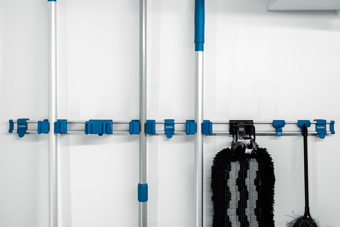 Organisateur d'outils de garage Toolflex One de 37 po avec 5 supports universels 